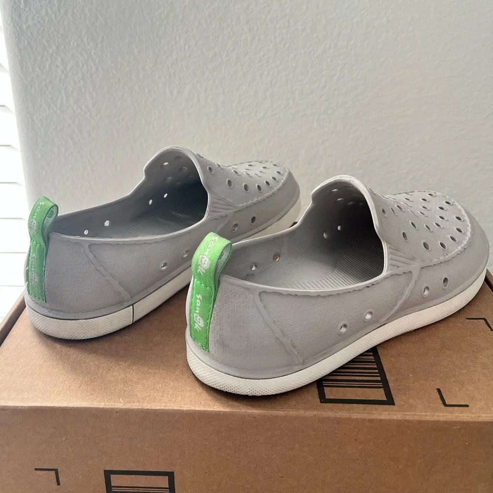 Sanuk Gray Slip-On Water Shoes Women’s Size 7 | Lightweight & Comfortable
